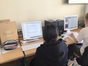 Mehr über den Artikel erfahren Programmieren mit Microcontrollern – Spannende Einblicke in die Welt der Technik 