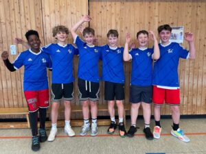 Mehr über den Artikel erfahren Basketballer WK III siegen deutlich beim BzvE